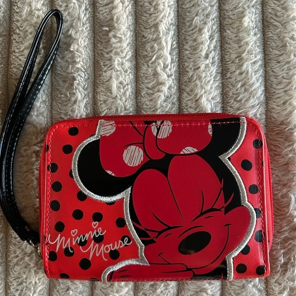 Loungefly Heart Logo OG Disney Minnie Mouse‎ Red Polka Dot Zip Around Wallet